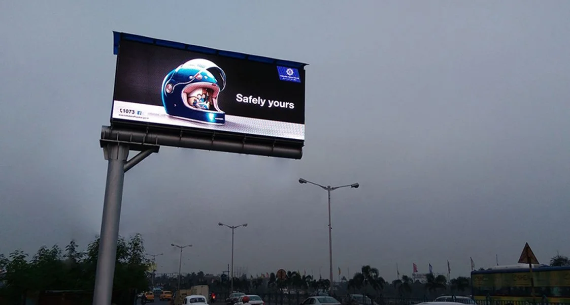 billboard advertising In the age of automation, data-driven decisions, and hyper-targeted content, digital billboards stand out as one of the most effective tools in outdoor advertising. Digital Billboard Advertising in India